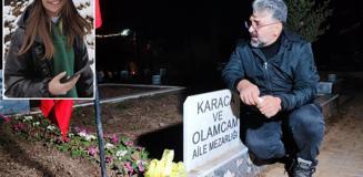 Saat 04.17'de mezar başında gözyaşlarına boğuldu