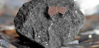 Mars'tan gelen 4,5 milyar yıllık taşı kırmadan içine baktılar, sonuçlar şok edici