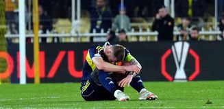 Turu mucizelere bıraktık! Fenerbahçe, Nottingham Forest'a farklı kaybetti