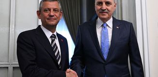 TBMM Başkanı Numan Kurtulmuş'tan CHP lideri Özgür Özel'e 'Terörsüz Türkiye' ziyareti TBMM Başkanı Numan Kurtulmuş'tan CHP lideri Özgür Özel'e 'Terörsüz Türkiye' ziyareti