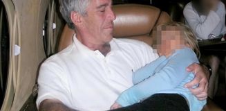 Epstein bağlantılı uçuşların, 2019'a kadar İngiliz havalimanları ve üslerini kullandığı belirlendi