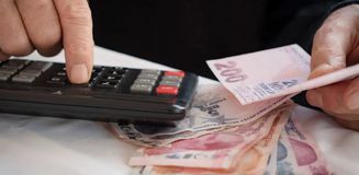 Memurlar da emeklilere tanınan haktan faydalanmak istiyor