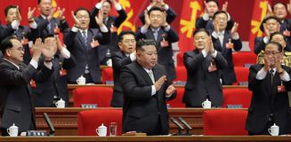 Kim Jong-Un'a karşı 0,07'lik oyu kimler verdi? İşte merak edilen sorunun yanıtı Kim Jong-Un'a karşı 0,07'lik oyu kimler verdi? İşte merak edilen sorunun yanıtı