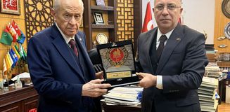 İzzet Ulvi Yönter'in istifası sonrası Bahçeli'den ilk açıklama İzzet Ulvi Yönter'in istifası sonrası Bahçeli'den ilk açıklama