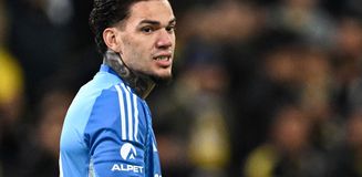 Ederson, tek cümlesiyle Fenerbahçe taraftarını küplere bindirdi Ederson, tek cümlesiyle Fenerbahçe taraftarını küplere bindirdi