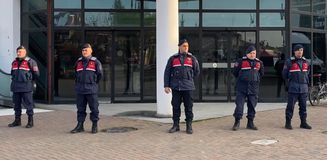 Bolu Belediyesi'ne şafak baskını! Tüm bilgisayarlara el konuldu Bolu Belediyesi'ne şafak baskını! Tüm bilgisayarlara el konuldu
