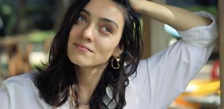 Merve Dizdar mutluluğunu paylaştı! Eşiyle romantik kare Merve Dizdar mutluluğunu paylaştı! Eşiyle romantik kare
