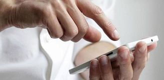 Telefonuna gelen 'kredi' mesajına inandı, dünyası başına yıkıldı