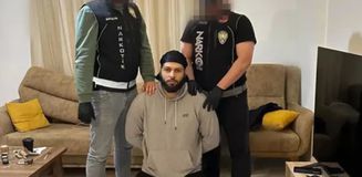 Kırmızı bültenle aranan Matthias Malik Lammers Alanya'da yakalandı Kırmızı bültenle aranan Matthias Malik Lammers Alanya'da yakalandı