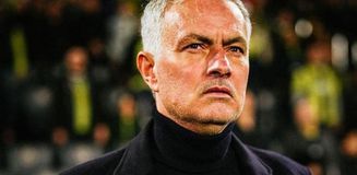 Mourinholu Benfica şampiyonluk umudunu sürdürdü