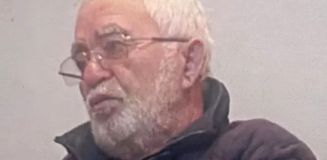 Evin kapısına 24 el ateş etti, eski kayınpederini öldürdü Evin kapısına 24 el ateş etti, eski kayınpederini öldürdü