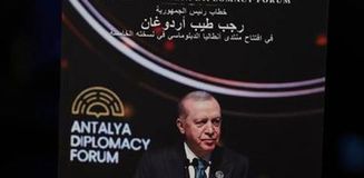Cumhurbaşkanı Erdoğan'ın ADF konuşması 3 dilde kitaplaştırıldı