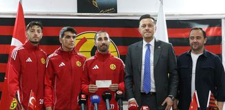 AK Parti Milletvekili Nebi Hatipoğlu'ndan Eskişehirspor'a tarihi prim