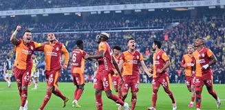 Fenerbahçe derbisi öncesi Galatasaray'da olağanüstü hal: İşte getirilen yasaklar