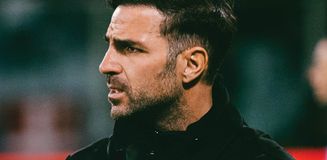 Cesc Fabregas, takımının finale çıkma umutlarını bitiren Hakan Çalhanoğlu'na methiyeler düzdü