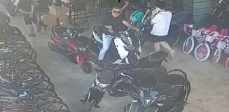 Manavgat'ta eski başkanın rüşvet parası motosikletle taşınmış