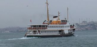 Kadıköy'de vapura binen Azerbaycanlı kadın sefer sırasında kayboldu Kadıköy'de vapura binen Azerbaycanlı kadın sefer sırasında kayboldu