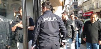 Ereğli'de eski sevgililerin kavgası kanlı bitti Ereğli'de eski sevgililerin kavgası kanlı bitti