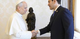 Gerilim sonrası ilk temas! Rubio ile Papa Vatikan'da bir araya geldi Gerilim sonrası ilk temas! Rubio ile Papa Vatikan'da bir araya geldi