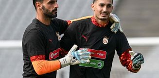 Galatasaray'da Günay Güvenç'in yerine gelecek isim belli oldu Galatasaray'da Günay Güvenç'in yerine gelecek isim belli oldu