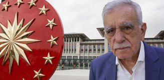 Ahmet Türk’ün Amedspor sözlerine Oktay Saral'dan sert tepki: Haddini bileceksin