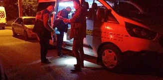 Gelin ile görümce kavgada birbirini bıçakladı Gelin ile görümce kavgada birbirini bıçakladı