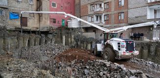 Hakkari'de 6 bina tahliye edildi Hakkari'de 6 bina tahliye edildi