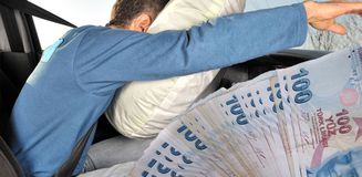 Kazada hava yastıkları açılmadı, milyonlarca lira tazminat aldı