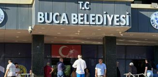 Buca Belediyesi 'yolsuzluk' soruşturmasında 54 şüpheli adliyeye sevk edildi