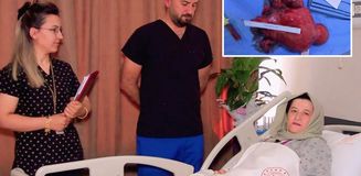Şişkinlik ve ağrı şikayetiyle gitti, hayatının şokunu yaşadı