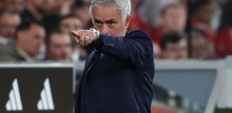 Transfer tamam! Jose Mourinho, G.Saray'ın gündemindeki yıldızı 36 saatte ikna etti Transfer tamam! Jose Mourinho, G.Saray'ın gündemindeki yıldızı 36 saatte ikna etti
