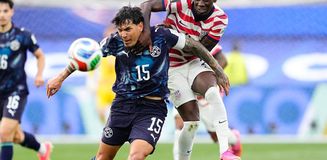 A Milli Takım'ın rakiplerinden ABD, Paraguay'a gol oldu yağdı A Milli Takım'ın rakiplerinden ABD, Paraguay'a gol oldu yağdı