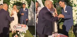 Nişan töreninde ezber bozan hediye: Kayınpederin araba jesti genç çifti şoka soktu Nişan töreninde ezber bozan hediye: Kayınpederin araba jesti genç çifti şoka soktu
