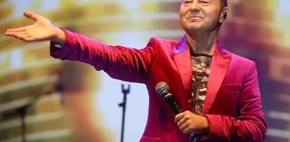 Serdar Ortaç'tan 'Çok hasta' iddialarına yalanlama: Gayet iyiyim, konserlere devam Serdar Ortaç'tan 'Çok hasta' iddialarına yalanlama: Gayet iyiyim, konserlere devam