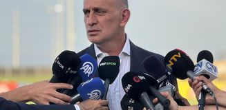 Montella kararını açıkladı! Terim'e verdiği yanıt gündem yarattı Montella kararını açıkladı! Terim'e verdiği yanıt gündem yarattı
