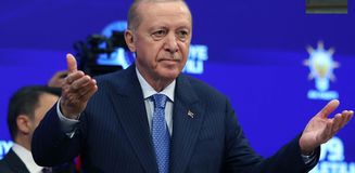 Rozetlerini Erdoğan takacak! İki belediye başkanı daha AK Parti'ye katılıyor
