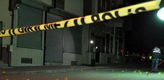 Pendik'te akrabalar arasında silahlı ve bıçaklı kavga: 12 yaralı
