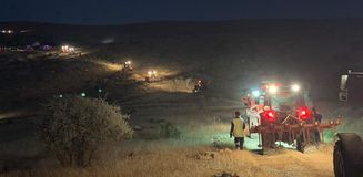 Mardin'de yüzlerce traktörün seferber olduğu yangın kontrol altına alındı