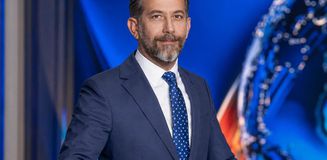 Kanal D ana haber sunucusu Deniz Bayramoğlu’nun işine son verildi