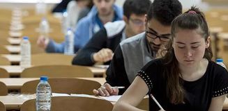Üniversite sınavında bir soru iptal edildi Üniversite sınavında bir soru iptal edildi
