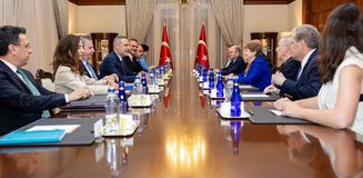 Dışişleri Bakanı Fidan, Ankara'da ABD'li senatörleri kabul etti