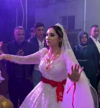 Aracıyla geri manevra yapan uzman çavuş, 5 aylık hamile eşini ezdi