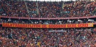Galatasaray'da bir devrin sonu! Yıldız futbolcu eşyalarını gemiyle ülkesine yolladı