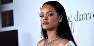 Rihanna'nın babası hayatını kaybetti