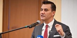 Manisa Büyükşehir Belediye Başkanı Ferdi Zeyrek'i elektrik çarptı