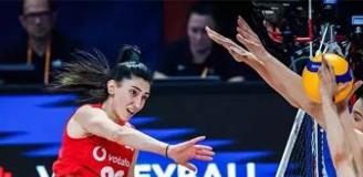 A Milli Kadın Voleybol Takımı, Sırbistan'a kaybetti
