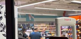 Markette 'Sen sapık mısın?' diyen kadını ve 14 yaşındaki kızı vurdu