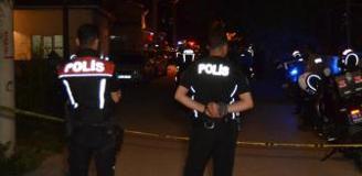 Annesi, kardeşi ve komşusunu vurup intihara kalkıştı