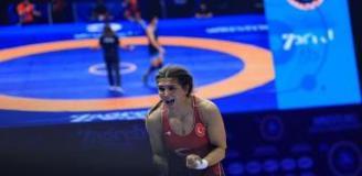 Milli sporcumuz Nesrin Baş, Dünya Güreş Şampiyonası'nda finale yükseldi
