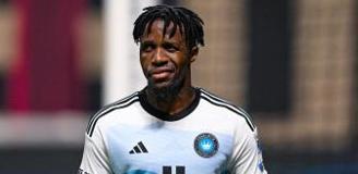 Wilfried Zaha yaptıklarıyla yine maça damga vurdu